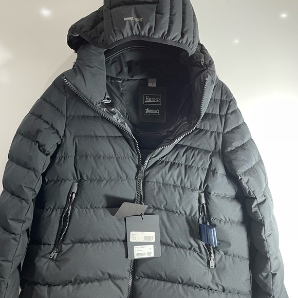 Herno Jackets & Blazers - BNWt HERNO WOMENS puffer hoodie size 46 Black